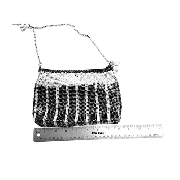BLACK AND SILVER METAL MESH CROSSBODY PURSE BAG - Picture 4 of 6